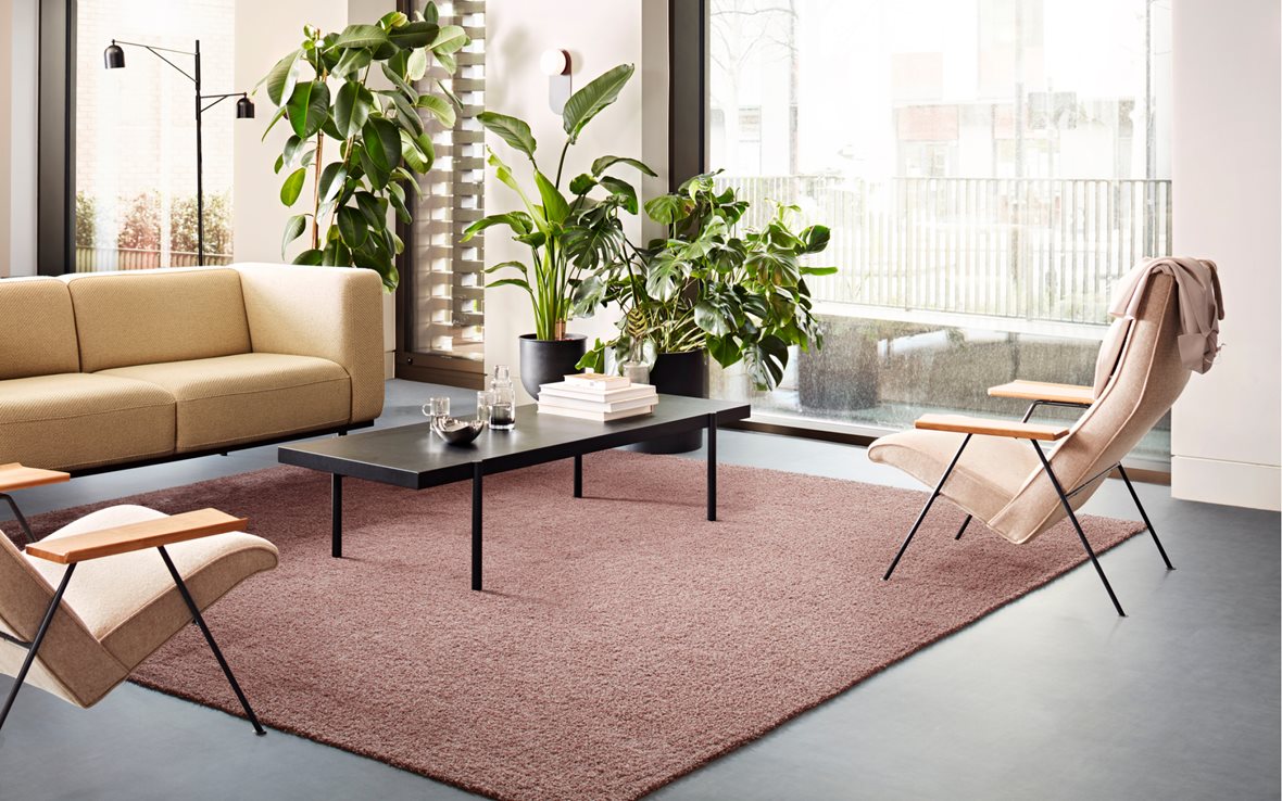 Interfacen tekstiililaatoissa sisustuksellisuus kohtaa käytännöllisyyden