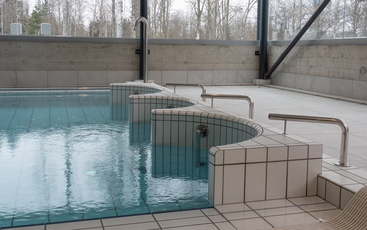 Wedi-erikoisrakenteet: Riihimäen uimahallin korjaus